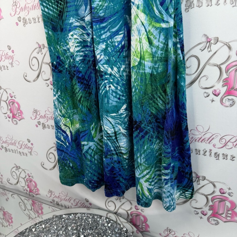 Denver Hayes dress, tropical beach, flowy Blue and Green Patterned Dress - Picture 3 of 12